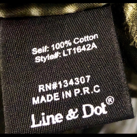 Line & Dot-Revolve - Shibori Reversible Twist Top - Picture 12 of 16